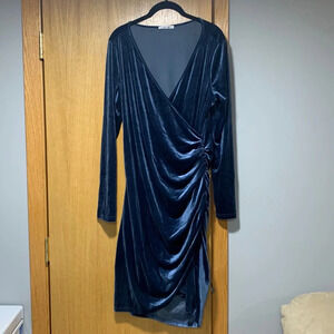 Dark Blue Velvet Long Sleeve Dress
